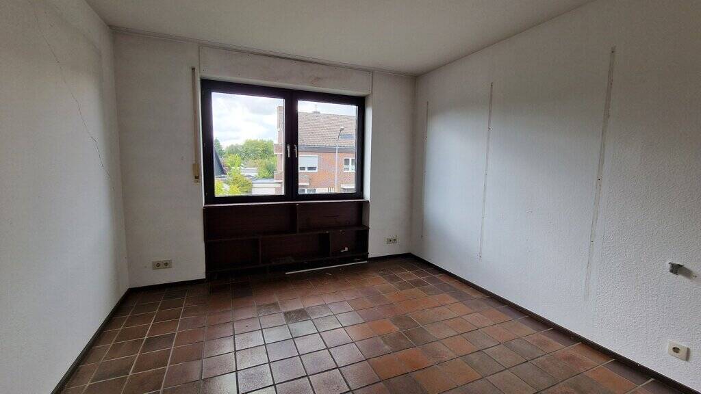 Einfamilienhaus Aachen Richterich - 7 Zimmer, 179 m&sup2;, 349.000&euro; | Angebot:26207155