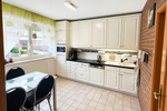 3D: Familienglück in ruhiger Lage - Sehr gepflegtes Einfamilienhaus mit Kamin, Balkon und viel Platz - Reihenendhaus Gangelt | Angebot:26748668