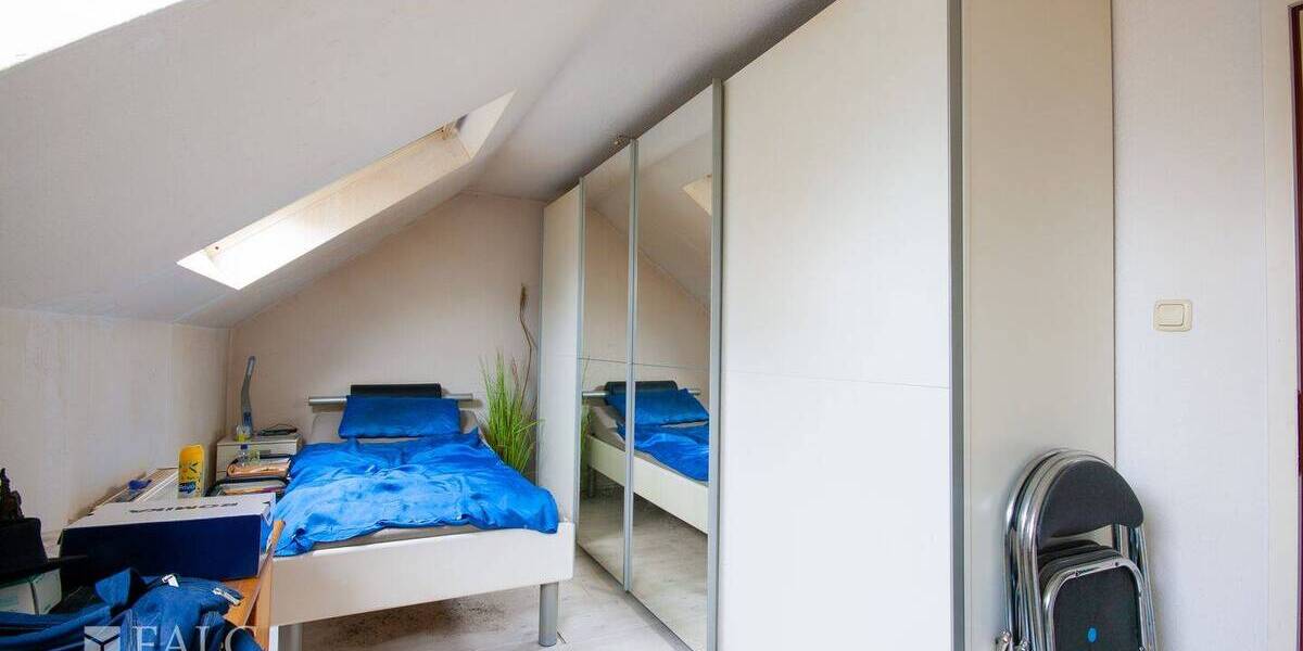 Mehrfamilienhaus, Wohnhaus Düren - 7 Zimmer, 198 m&sup2;, 315.000&euro; | Angebot:26798865
