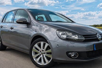 VW Golf 67.000 km 7.900 &euro; Vettweiß 52391