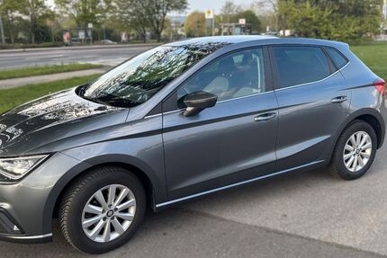 Seat Ibiza 72.543 km 12.450 &euro; Aachen 52066