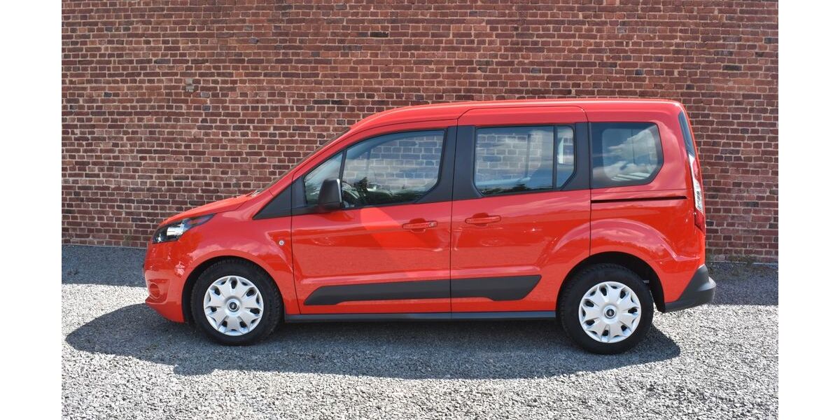 Ford Tourneo Connect 135.000 km 10.990 &euro; Düren 52351