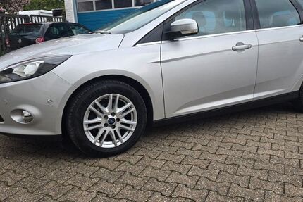 Ford Focus 160.000 km 3.800 &euro; Aachen 52068