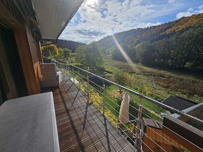 Einfamilienhaus Simmerath Hirschrott - 8 Zimmer, 255 m&sup2;, 490.000&euro; | Angebot:25702826