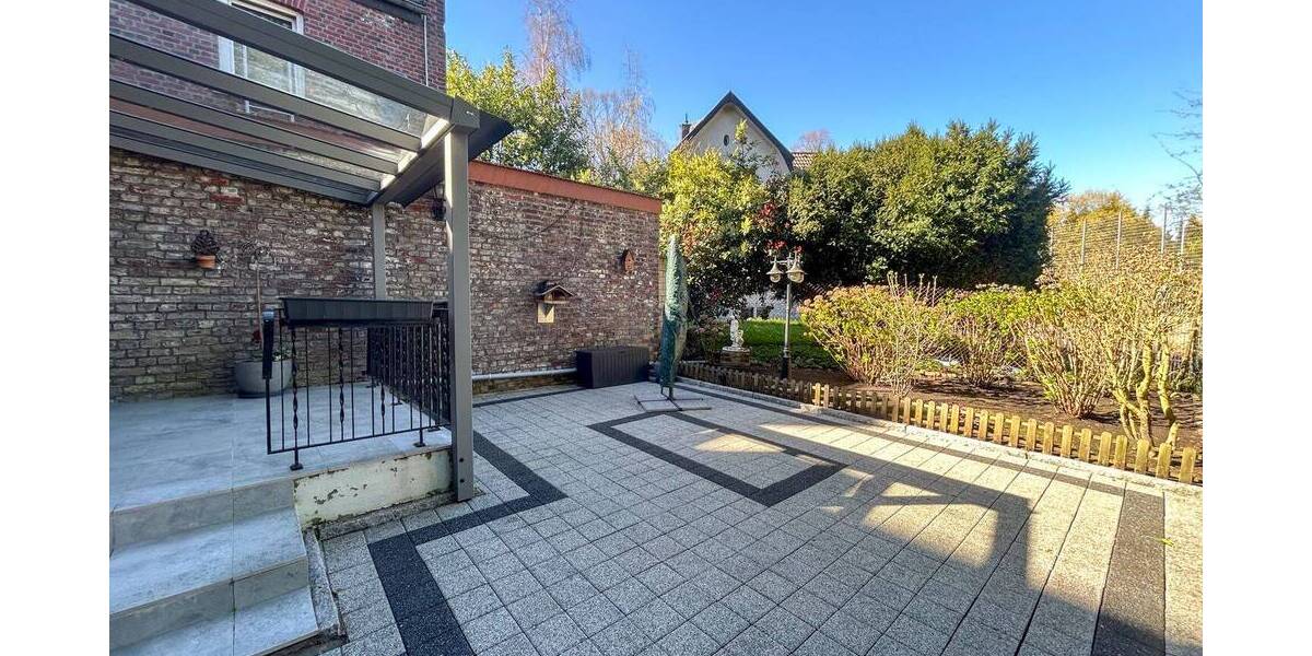 Mehrfamilienhaus, Wohnhaus Aachen Aachen-Mitte - 8 Zimmer, 247 m&sup2;, 425.000&euro; | Angebot:26451118