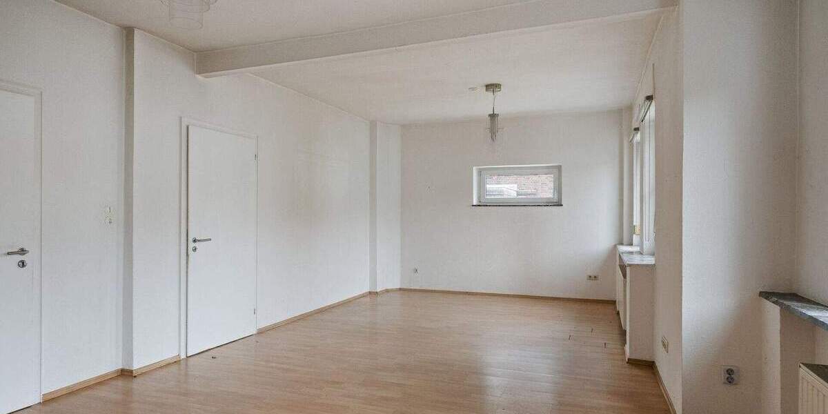 Mehrfamilienhaus, Wohnhaus Geilenkirchen - 6 Zimmer, 140 m&sup2;, 349.000&euro; | Angebot:25707174
