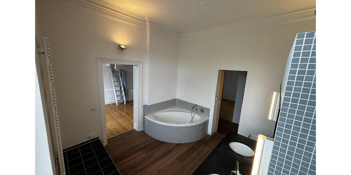 Etagenwohnung Aachen Aachen-Mitte - 4.5 Zimmer, 140 m&sup2;, 1.890&euro; | Angebot:25986118