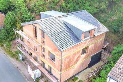 Haus Heimbach - 3 Zimmer, 151 m&sup2;, 395.000&euro; | Angebot:25457525