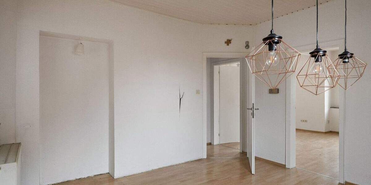 Mehrfamilienhaus, Wohnhaus Geilenkirchen - 6 Zimmer, 140 m&sup2;, 349.000&euro; | Angebot:25707174