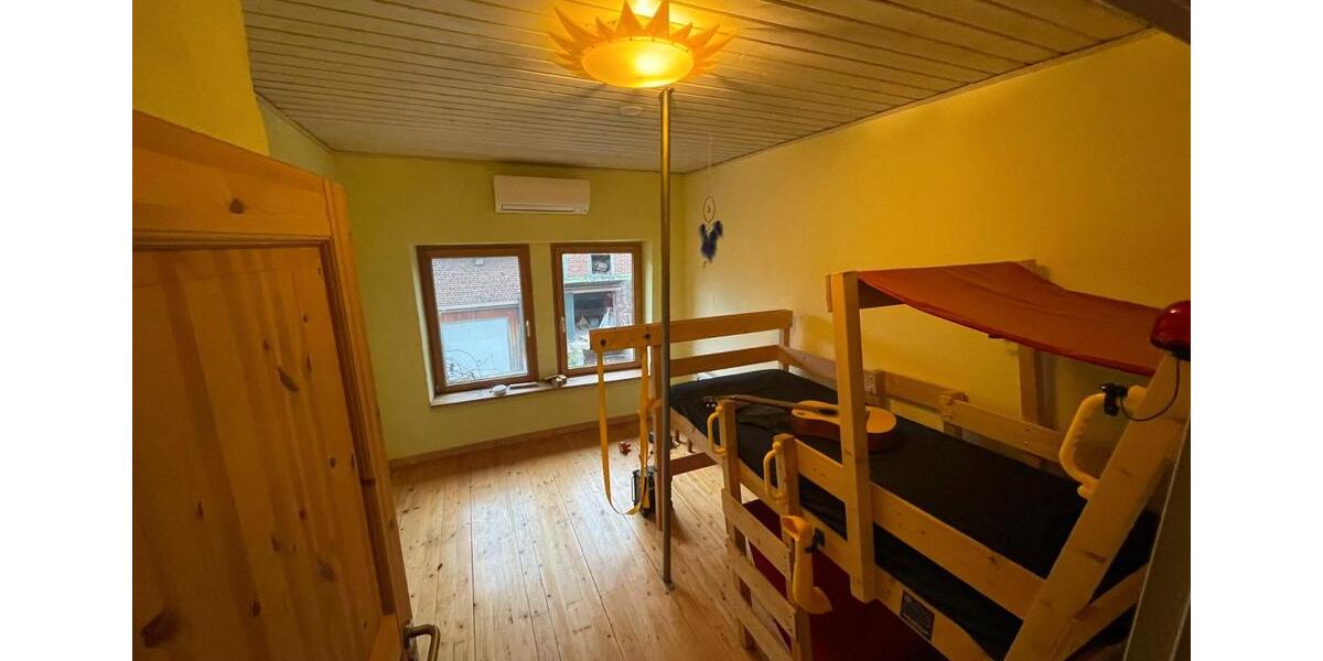 Einfamilienhaus Nideggen - 10 Zimmer, 290 m&sup2;, 399.000&euro; | Angebot:27119877