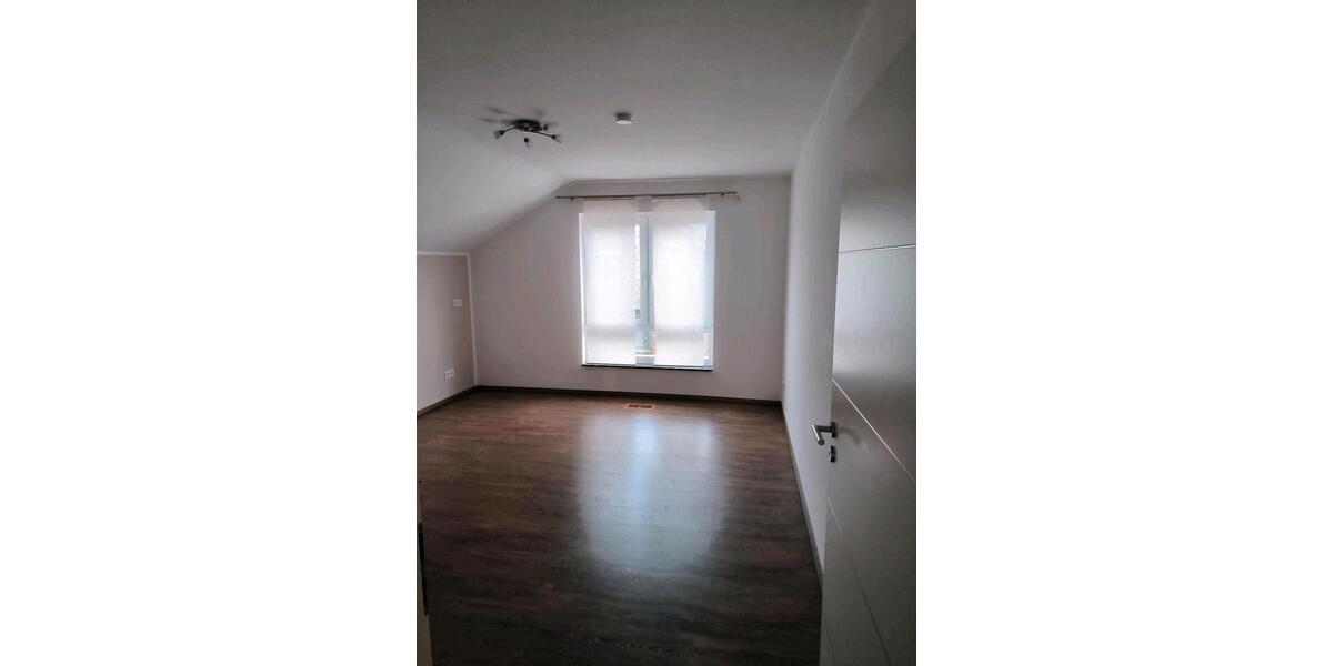 Etagenwohnung Erkelenz - 3 Zimmer, 74 m&sup2;, 1.100&euro; | Angebot:26688753