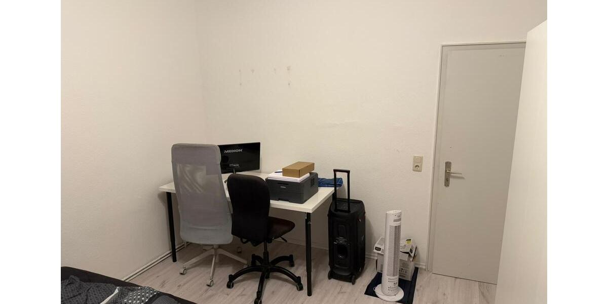 Etagenwohnung Aachen Eilendorf - 1 Zimmer, 16 m&sup2;, 420&euro; | Angebot:26048068