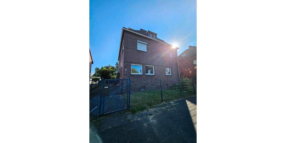 Einfamilienhaus Geilenkirchen - 10 Zimmer, 140 m&sup2;, 420.000&euro; | Angebot:26004373