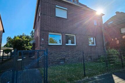 Haus Geilenkirchen - 10 Zimmer, 140 m&sup2;, 420.000&euro; | Angebot:26004373