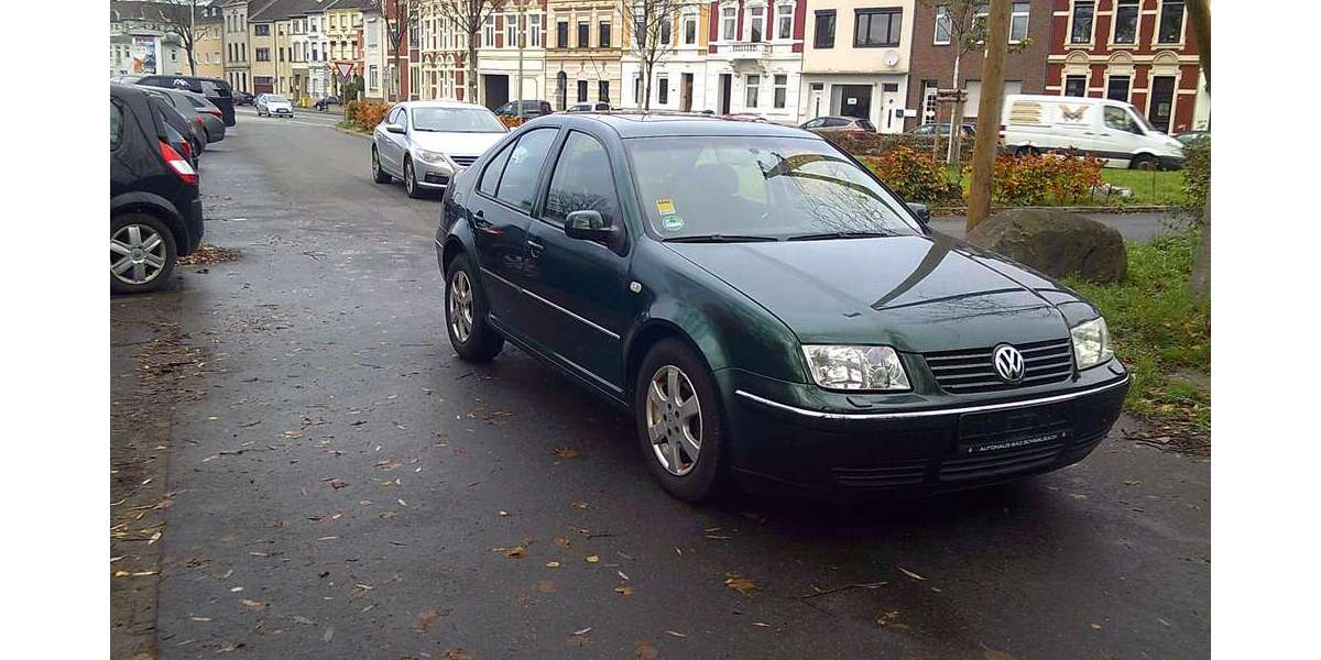 VW Bora 112.000 km 3.300 &euro; Eschweiler 52249