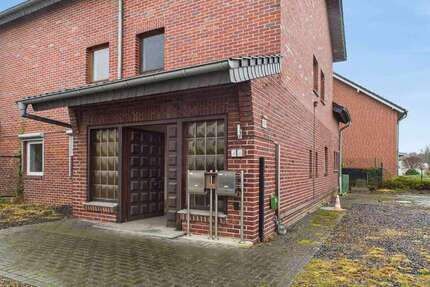 Haus Erkelenz - 8 Zimmer, 262 m&sup2;, 460.000&euro; | Angebot:24770360