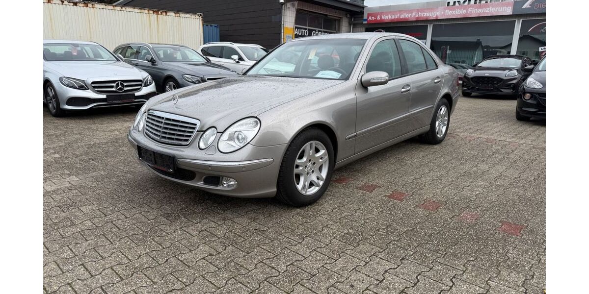 Mercedes-Benz E 240 98.170 km 9.490 &euro; Aldenhoven 52457