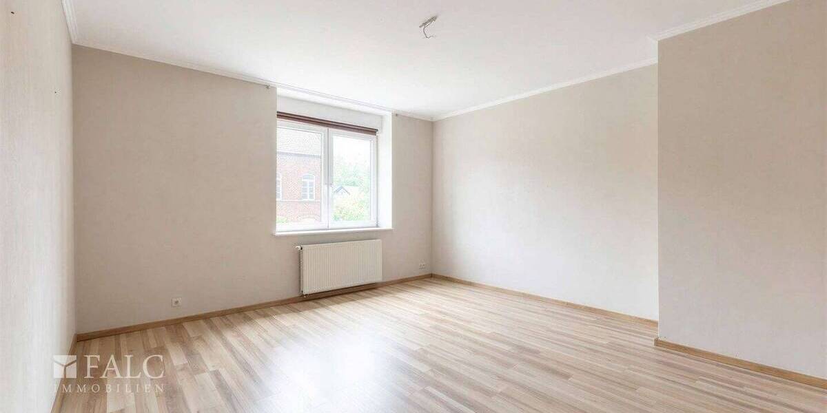 Etagenwohnung Eschweiler Pumpe - 4 Zimmer, 86 m&sup2;, 730&euro; | Angebot:26820176