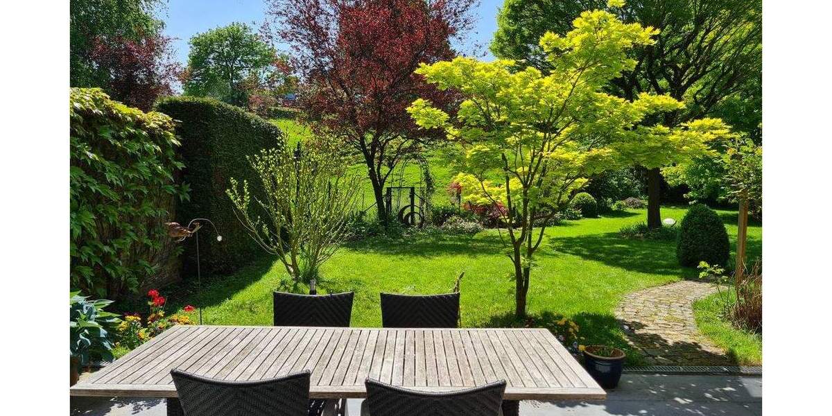 Reihenmittelhaus Stolberg (Rheinland) Büsbach - 5 Zimmer, 238 m&sup2;, 595.000&euro; | Angebot:25677449