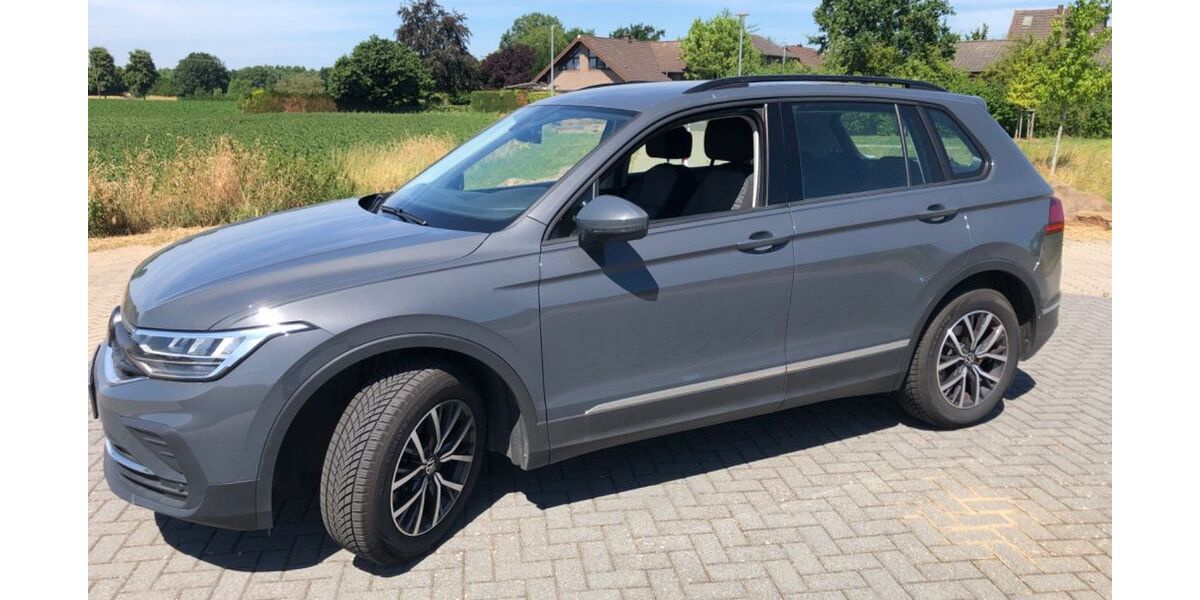 VW Tiguan 91.000 km 20.999 &euro; Hückelhoven 41836