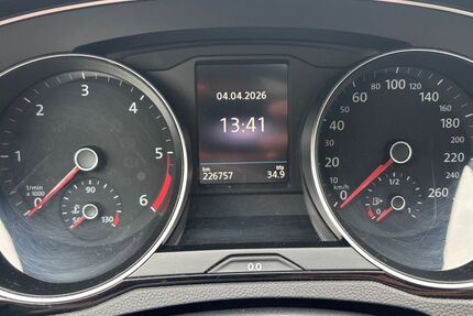 VW Passat Variant 226.700 km 12.300 &euro; Heinsberg 52525