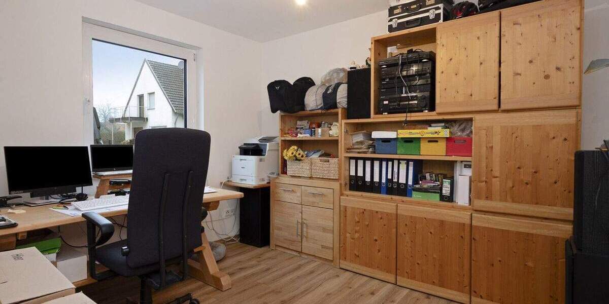 Mehrfamilienhaus, Wohnhaus Erkelenz Holzweiler - 7 Zimmer, 201 m&sup2;, 695.000&euro; | Angebot:25746555