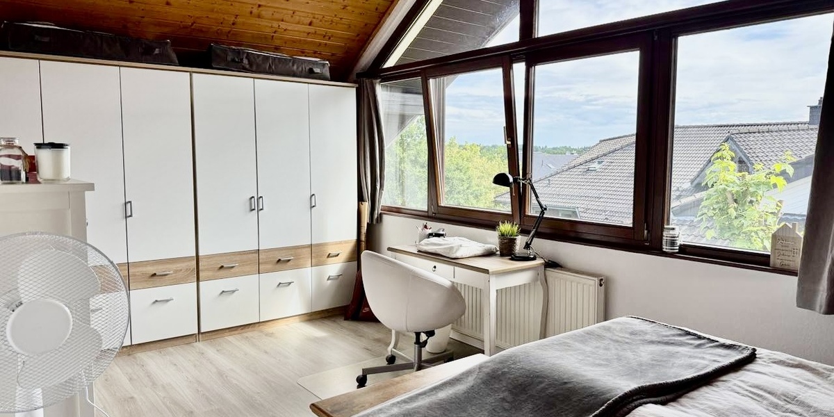 Roetgen – Zuhause über den Dächern der Eifel - Dachgeschoßwohnung Roetgen | Angebot:26933149