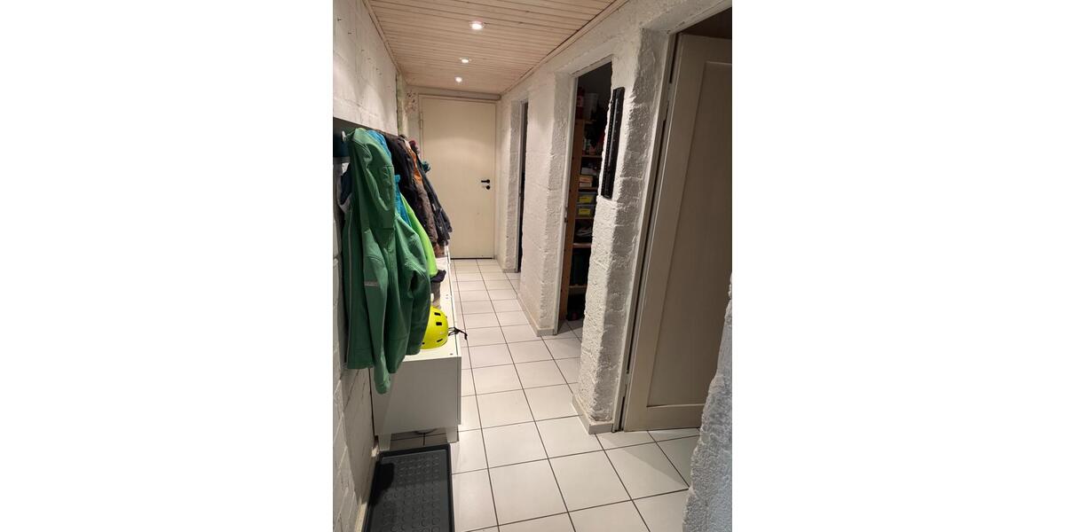 Reihenhaus Aachen Aachen-Mitte - 6 Zimmer, 172 m&sup2;, 2.500&euro; | Angebot:26696133