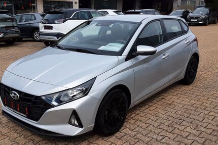 Hyundai i20 25.600 km 13.990 &euro; Monschau (bei Aachen) 52156