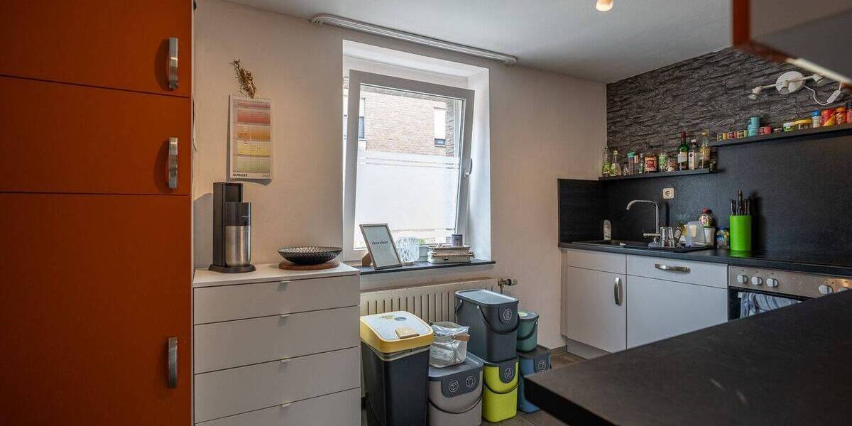 Mehrfamilienhaus, Wohnhaus Würselen Broichweiden - 6 Zimmer, 179 m&sup2;, 315.000&euro; | Angebot:25742119