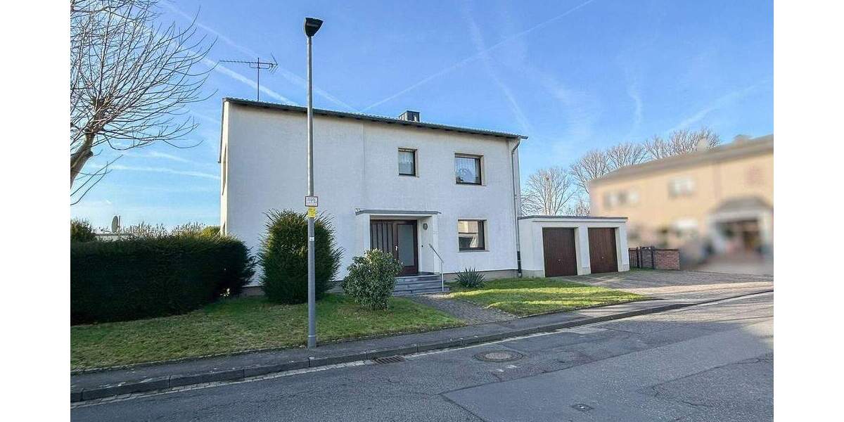 Mehrfamilienhaus, Wohnhaus Baesweiler / Loverich Loverich - 6 Zimmer, 143 m&sup2;, 379.000&euro; | Angebot:25687022