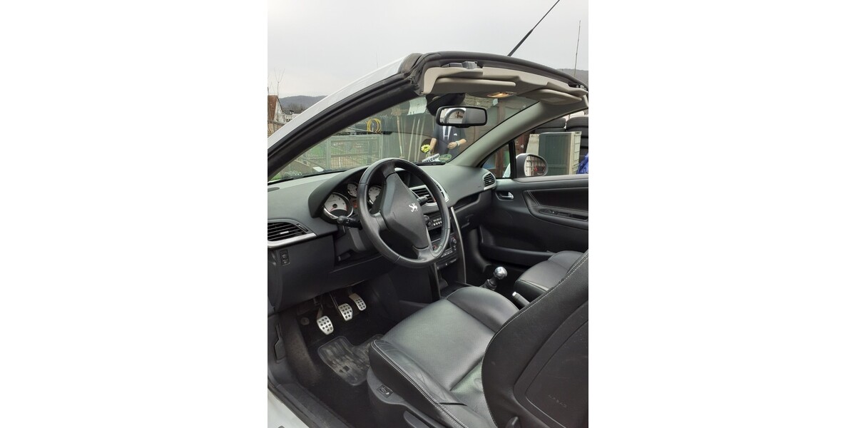 Peugeot 207 CC 80.000 km 6.500 &euro; Nideggen 52385
