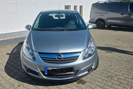 Opel Corsa 178.000 km 2.555 &euro; Hückelhoven 41836