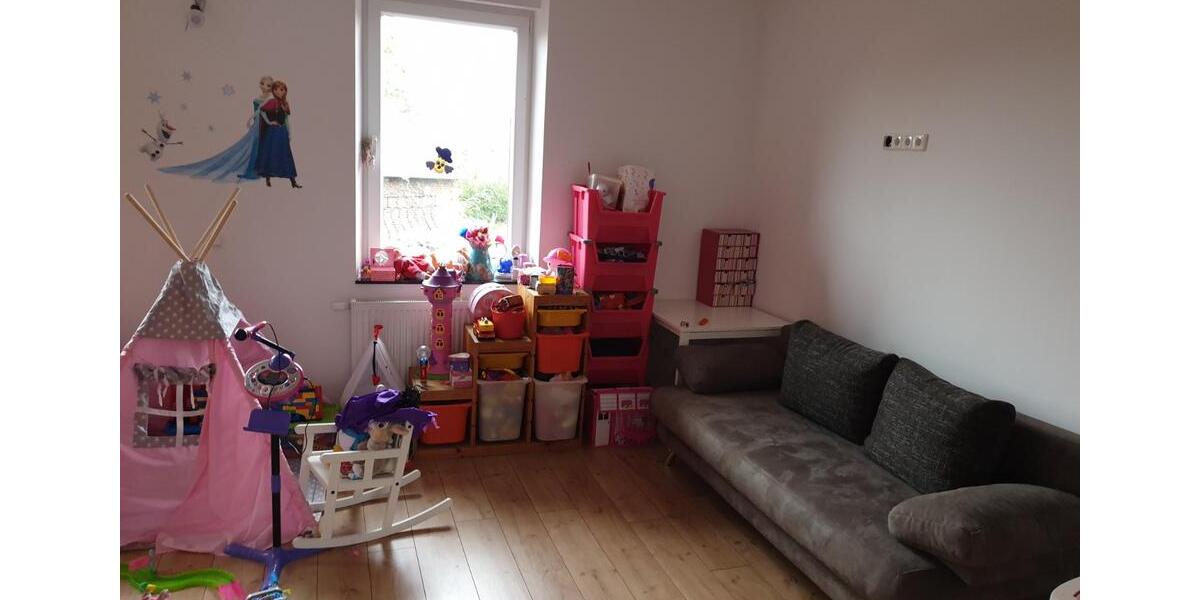 Einfamilienhaus Linnich - 8 Zimmer, 150 m&sup2;, 460.000&euro; | Angebot:25282171