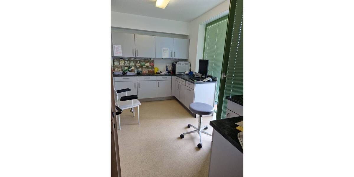 Gewerbeobjekt Aachen Aachen-Mitte - 8 Zimmer, 223 m&sup2;, 2.670&euro; | Angebot:25742221