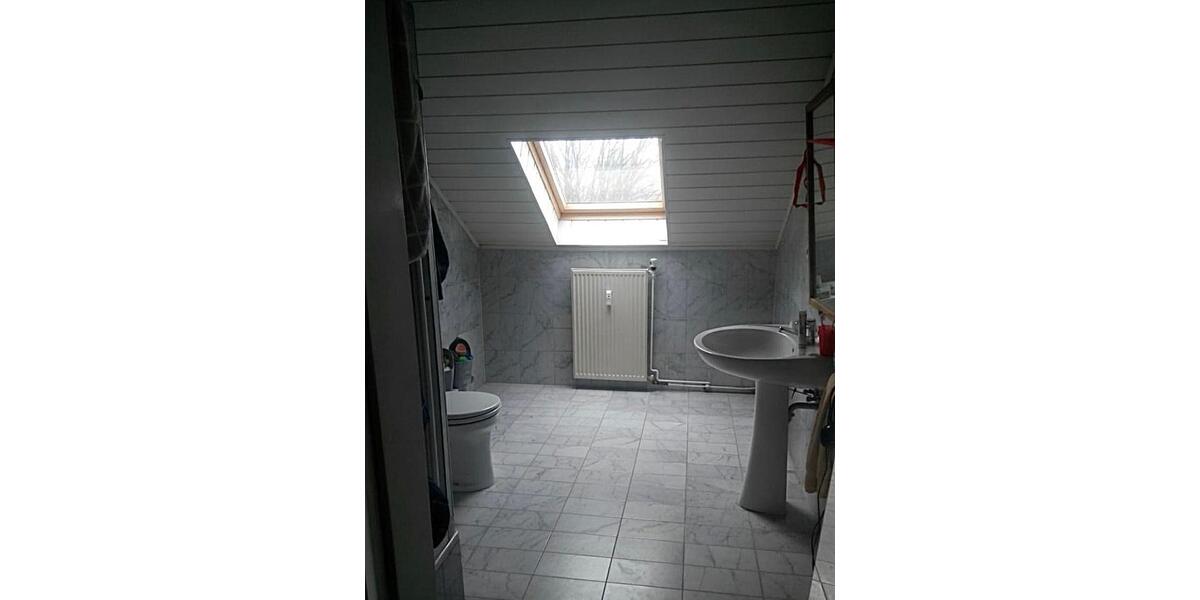 Dachgeschoßwohnung Aachen Aachen-Mitte - 5 Zimmer, 120 m&sup2;, 900&euro; | Angebot:26380587
