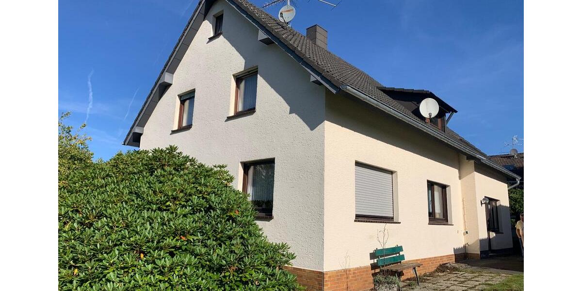 Einfamilienhaus Simmerath - 7 Zimmer, 380.000&euro; | Angebot:22457301
