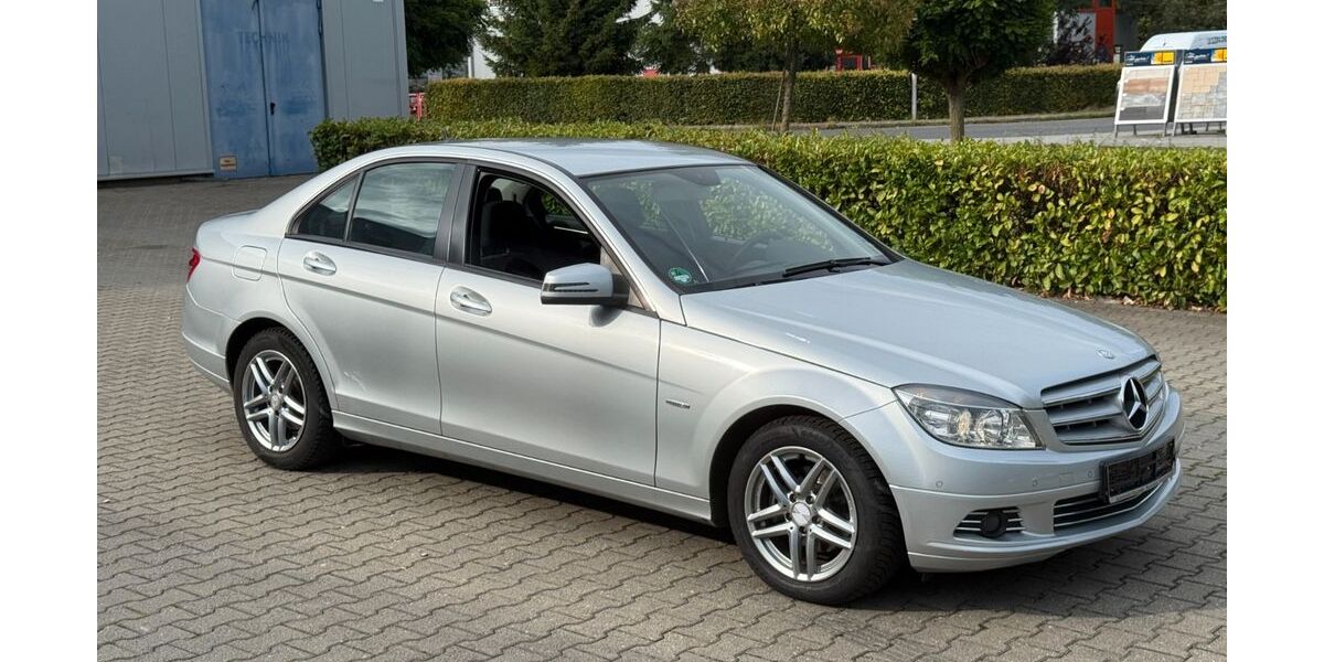 Mercedes-Benz C 180 149.781 km 8.800 &euro; Alsdorf 52477