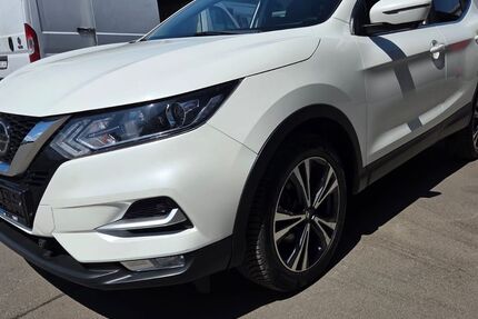 Nissan Qashqai 87.500 km 17.880 &euro; Düren 52351