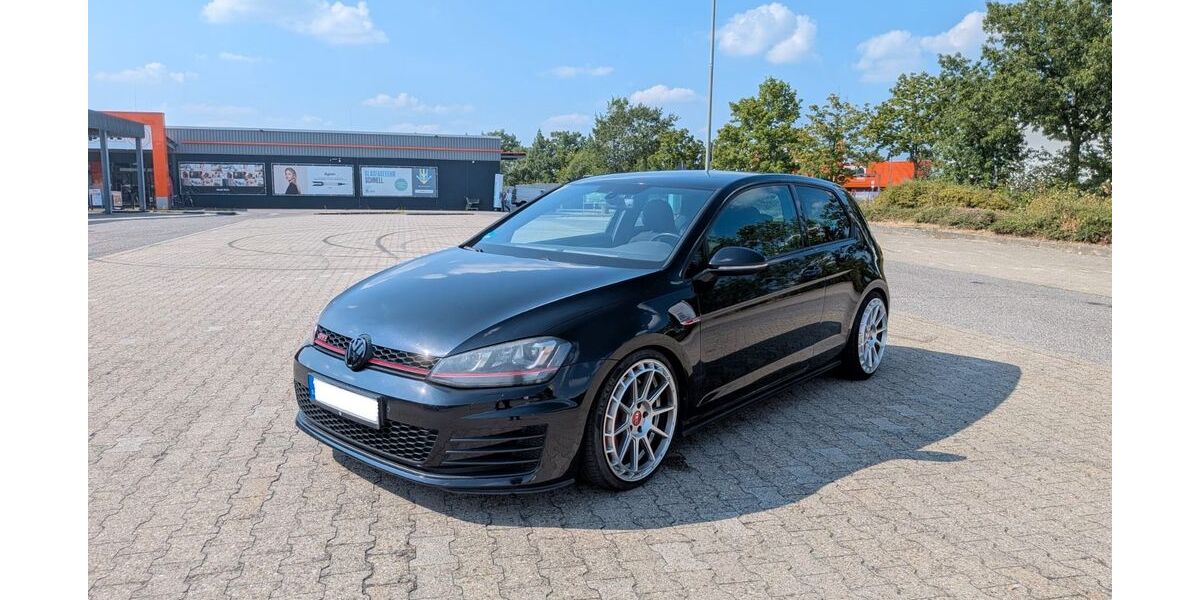 VW Golf 135.400 km 13.000 &euro; Heinsberg 52525