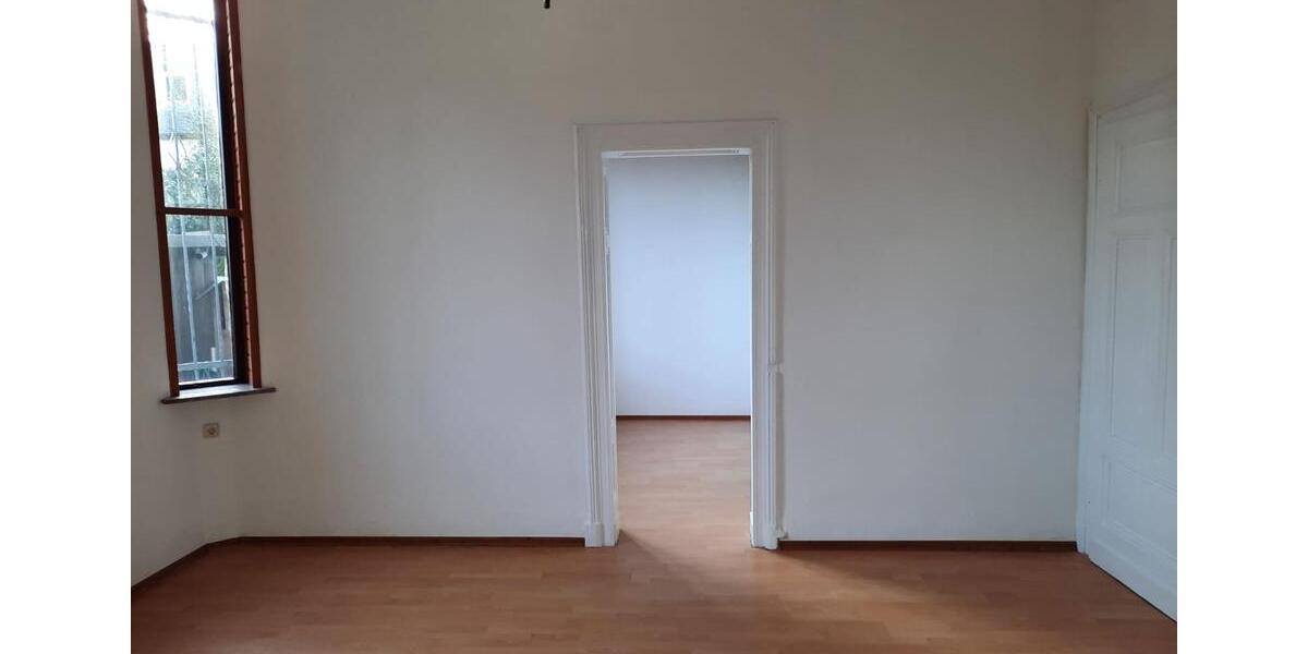 Erdgeschoßwohnung Aachen Aachen-Mitte - 2.5 Zimmer, 90 m&sup2;, 1.000&euro; | Angebot:25920042