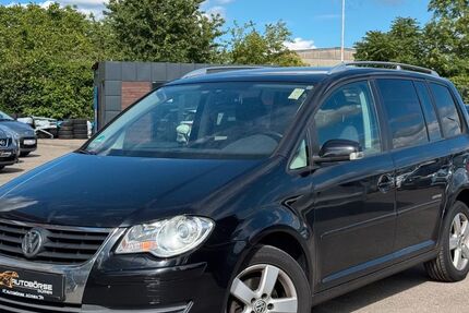 VW Touran 299.999 km 2.999 &euro; Düren 52349