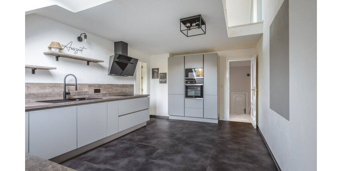 Einfamilienhaus Aachen Aachen-Mitte - 8 Zimmer, 255 m&sup2;, 739.000&euro; | Angebot:26176734