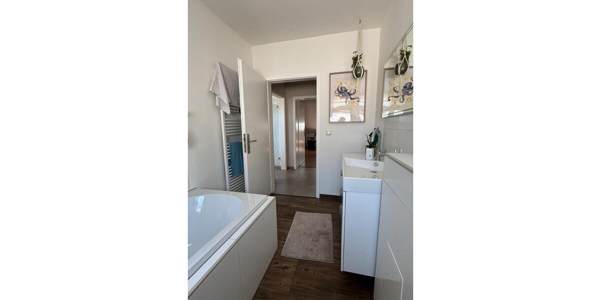 Dachgeschoßwohnung Düren Mariaweiler-Hoven - 3 Zimmer, 71 m&sup2;, 192.000&euro; | Angebot:27114755