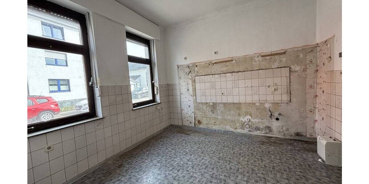 Einfamilienhaus Würselen Bardenberg - 7 Zimmer, 113 m&sup2;, 210.000&euro; | Angebot:26192194