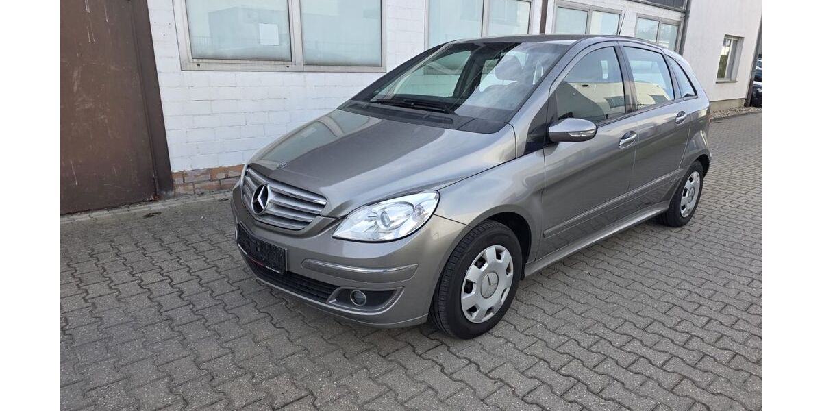 Mercedes-Benz B 150 139.200 km 3.990 &euro; Eschweiler 52249