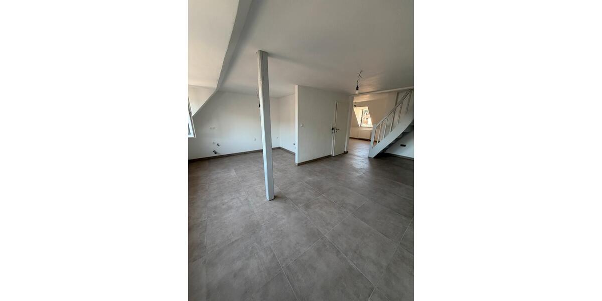 Dachgeschoßwohnung Niederzier - 1 Zimmer, 64 m&sup2;, 840&euro; | Angebot:26690677
