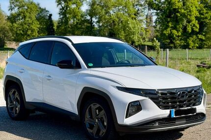 Hyundai TUCSON 15.600 km 22.900 &euro; Würselen 52146