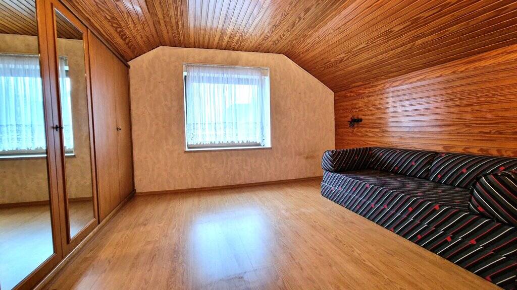 Mehrfamilienhaus, Wohnhaus Aachen Oberforstbach - 5 Zimmer, 90 m&sup2;, 235.000&euro; | Angebot:26192185