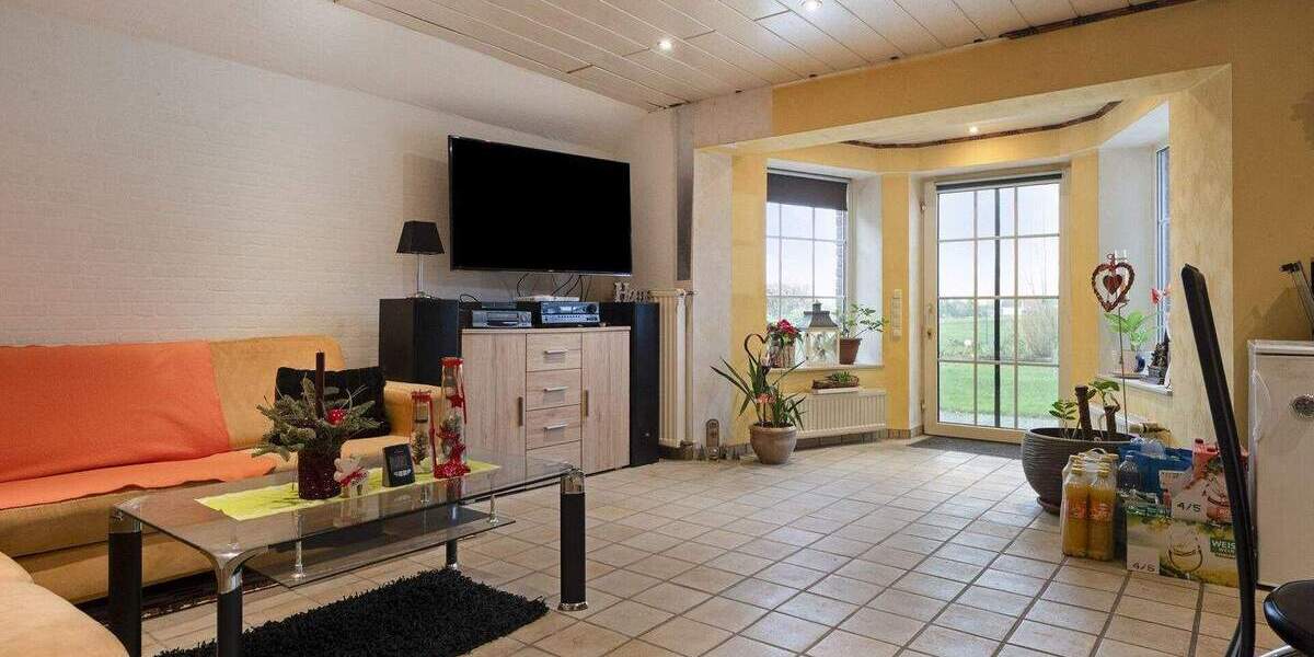 Einfamilienhaus Gangelt / Stahe Stahe - 8 Zimmer, 225 m&sup2;, 325.000&euro; | Angebot:25746547